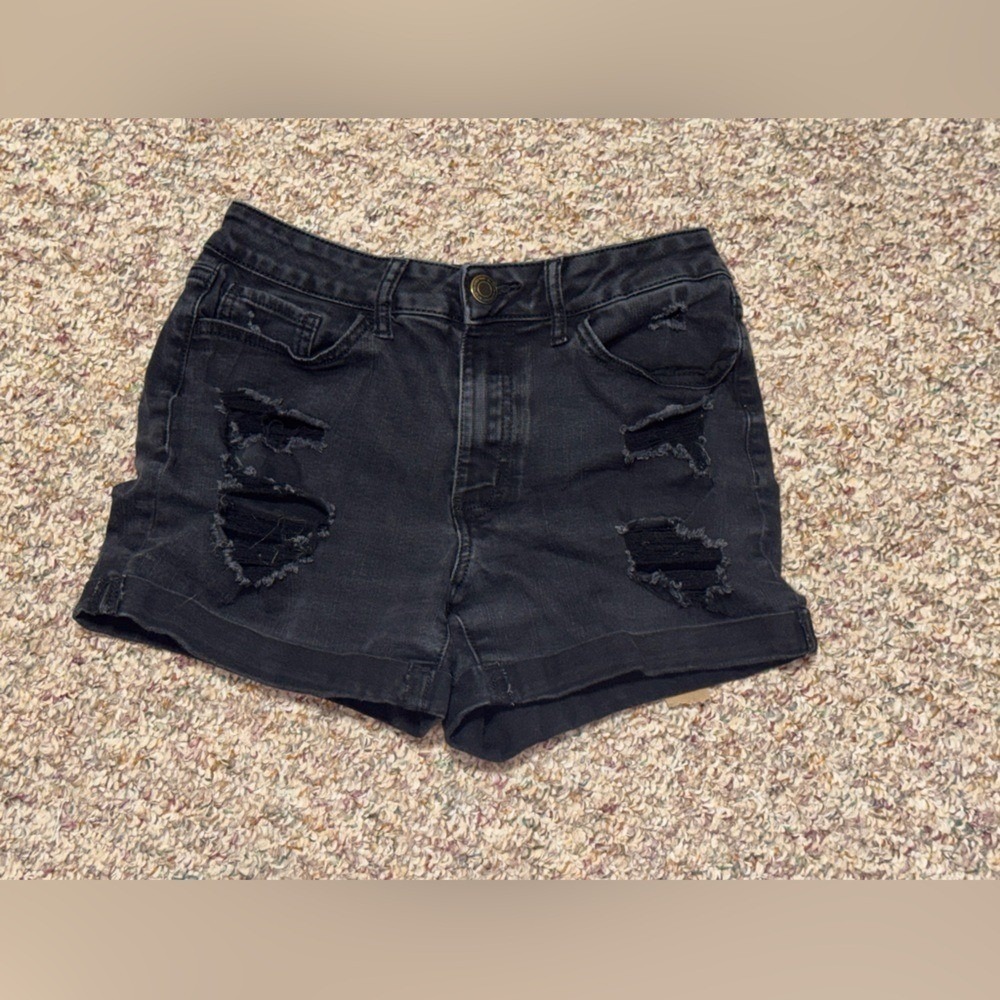 Women's SO size 7 shorts Distressed Black Denim Shorts